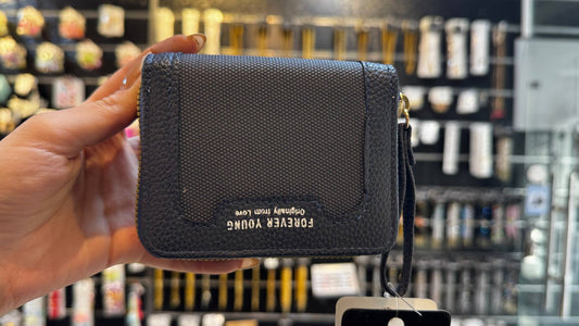 محفظة Forever Young سوداء