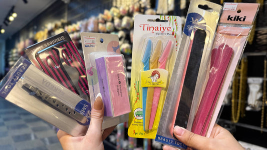 طقم العناية بالوجه والاظافر